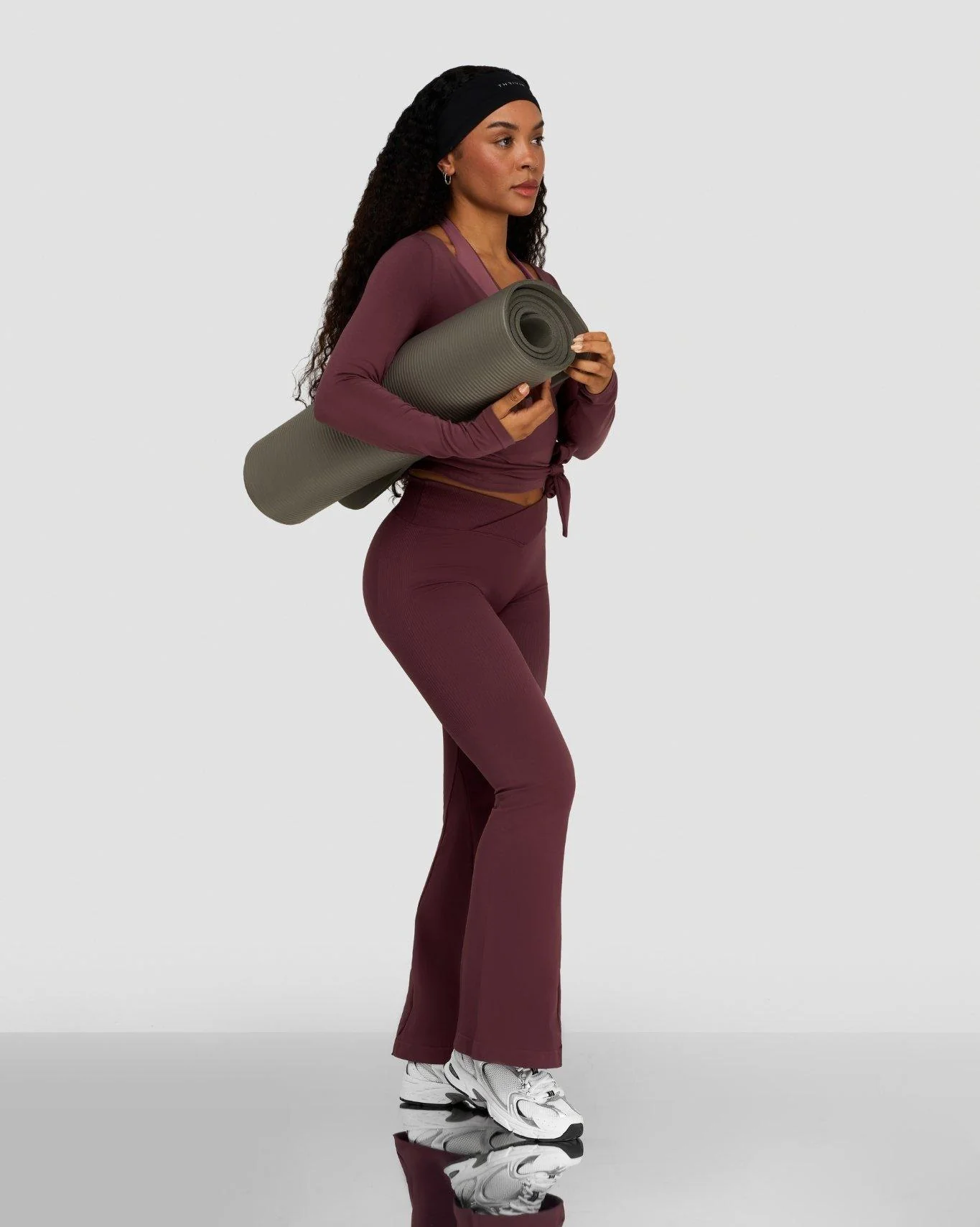 Elevate™ Sculpting Mid V-Waist Flare Leggings | Dark Mauve - Image 2