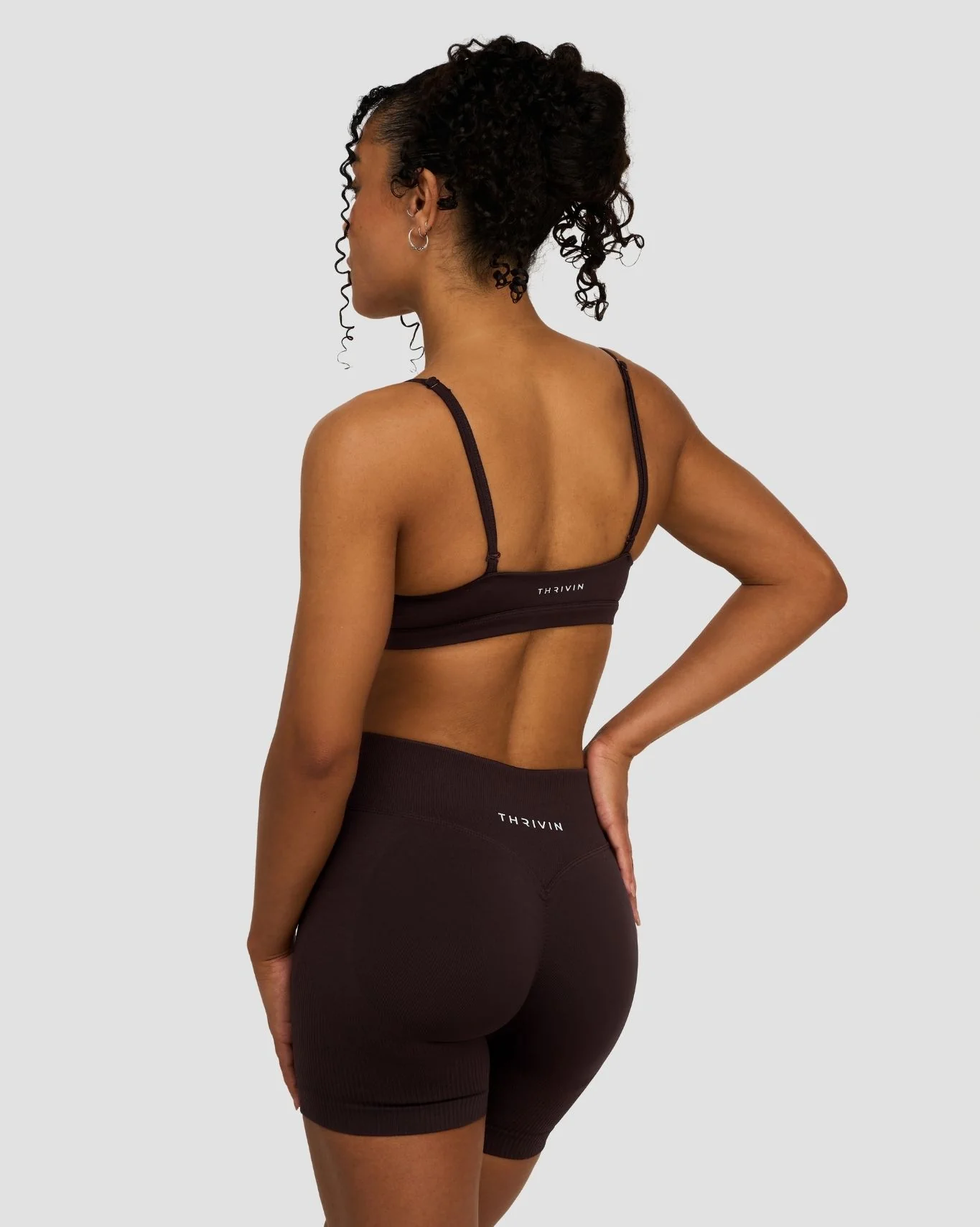 Elevate™ Sculpting Seamless Scoop Neck Bra | Coffee - Image 2